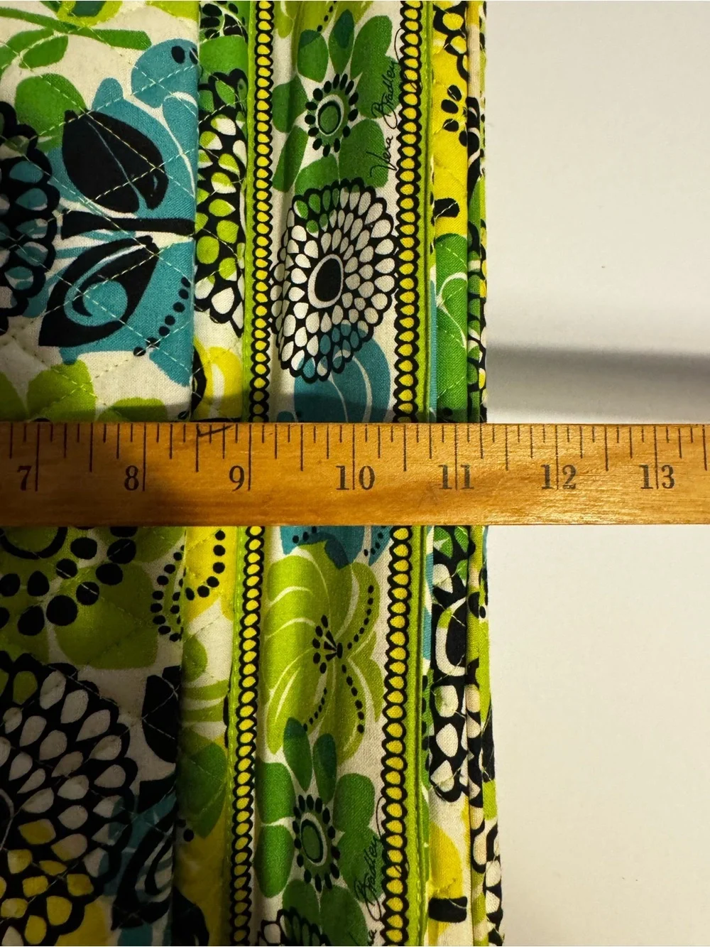 Vera Bradley Retired LIME’S UP Messenger/Lap Top Bag Green/Yellow/ White Padded